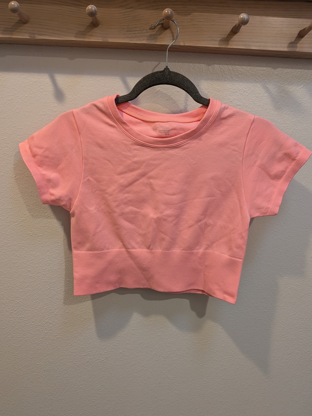 aerie Pink/Peach Cropped Shirt Active Wear M
